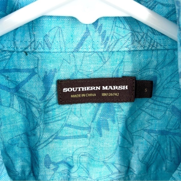 Southern March ShortSleeve button down Shirt - Picture 3 of 4